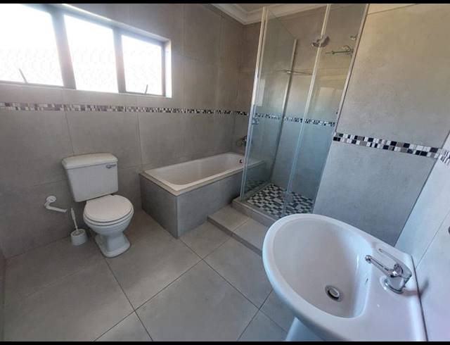 7 BEDROOM HOUSE FOR SALE IN DALPARK EXT 1